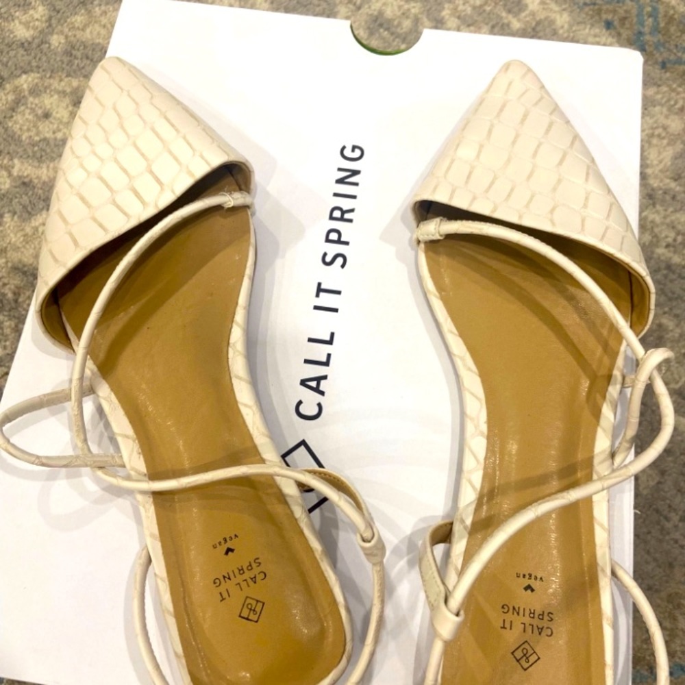 White Stylish Flats.
